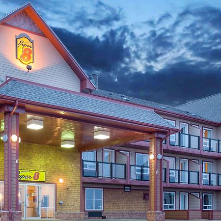 Super 8 By Wyndham Caraquet Hotel Luaran gambar