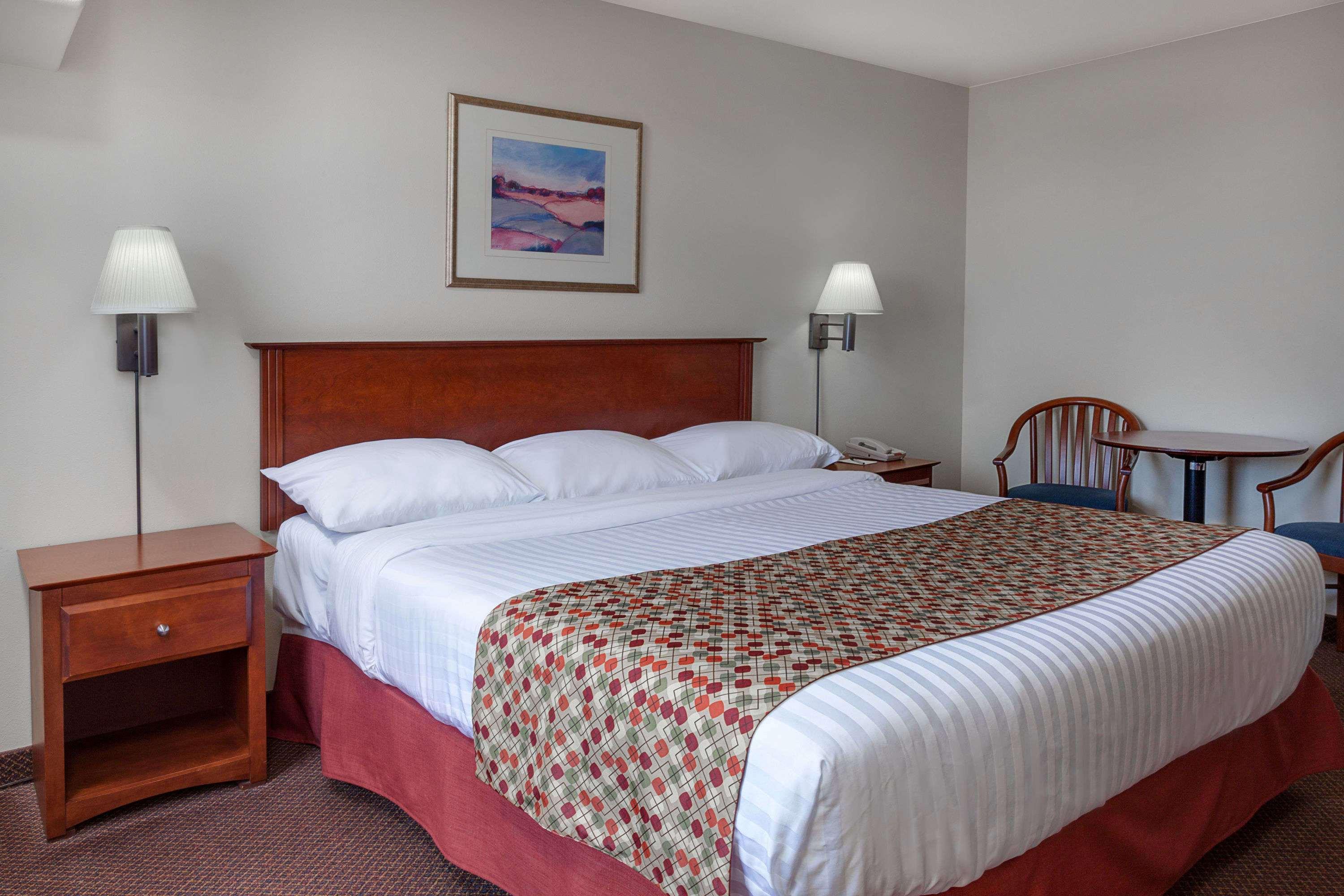 Super 8 By Wyndham Caraquet Hotel Luaran gambar