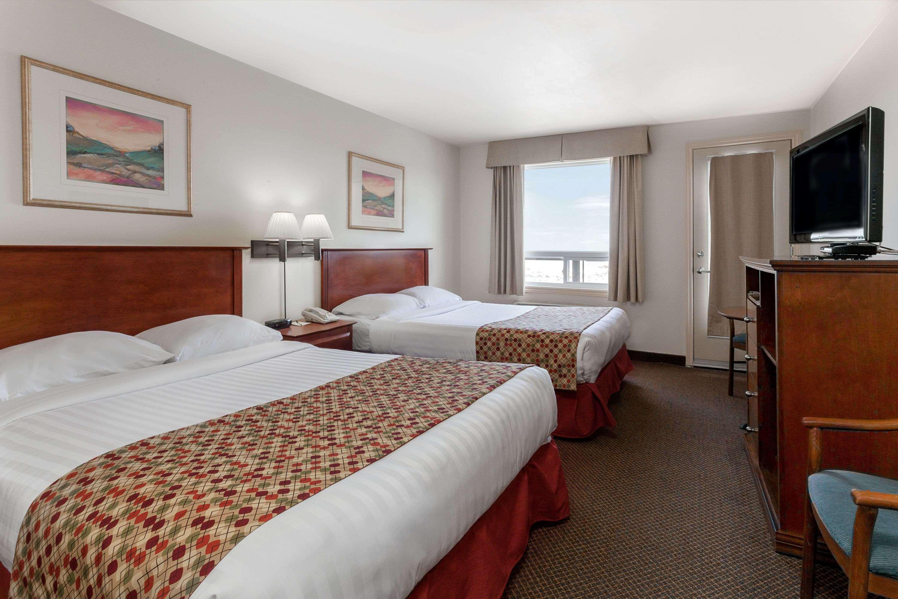 Super 8 By Wyndham Caraquet Hotel Luaran gambar