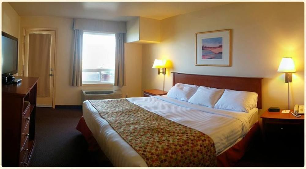 Super 8 By Wyndham Caraquet Hotel Luaran gambar